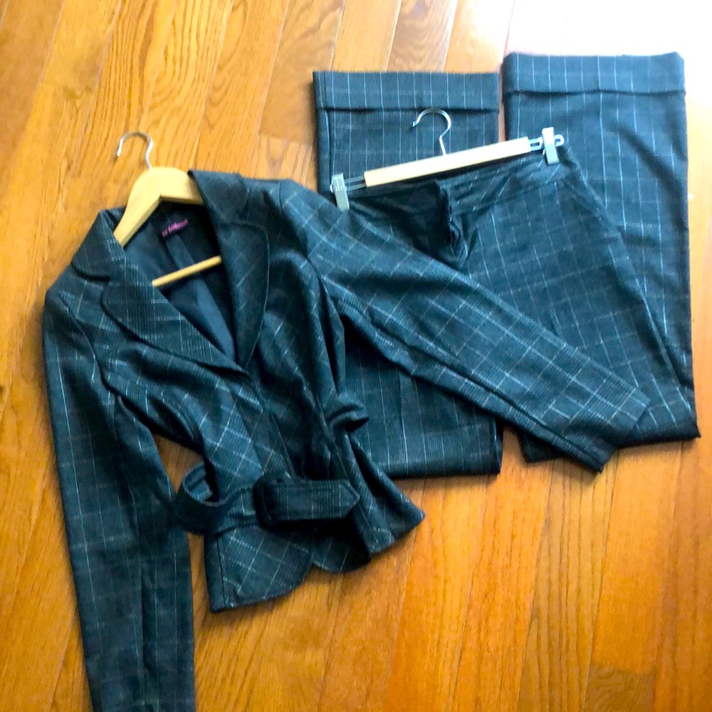 Business Casual Suit. Brand New.